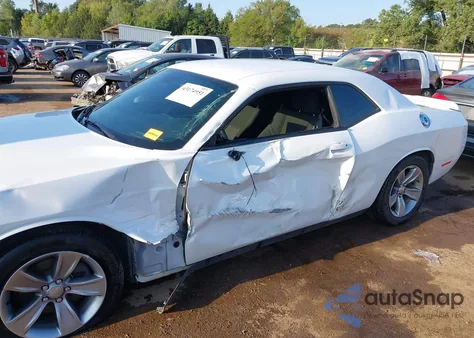 2020 Dodge Challenger Sxt z USA, uszkodzony, nr VIN 2C3CDZAG6LH137787